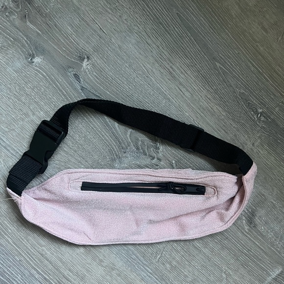 Triangl sparkle fanny pack - Picture 3 of 3